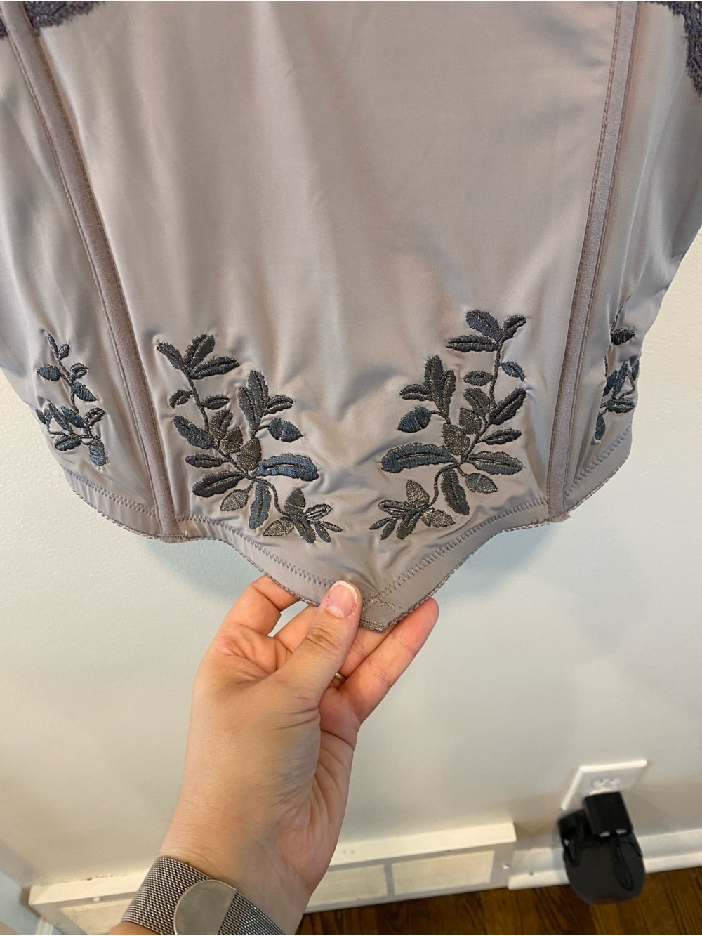 Torrid Outlander Dragonfly Lace Gray Bustier Corset Size 2 2X regency embroider - Picture 6 of 7